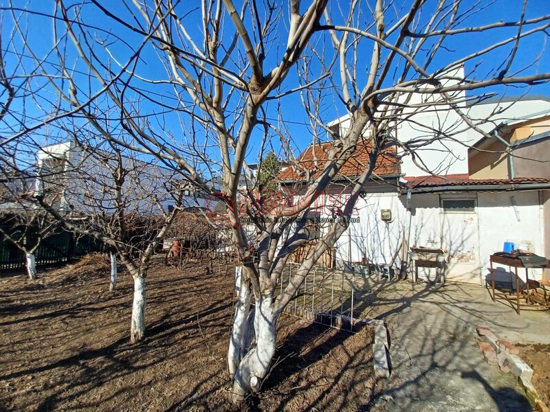 Brancoveanu - Martisor - Teren 330 mp deschidere 24 m liniari